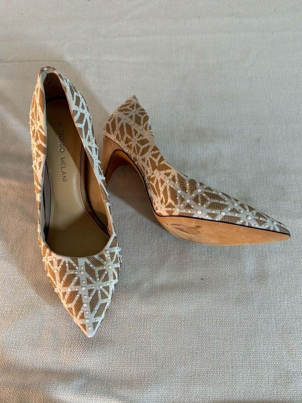 Antonio Melani Alandra Bead Overlay Pointed Toe Pumps 7.5M